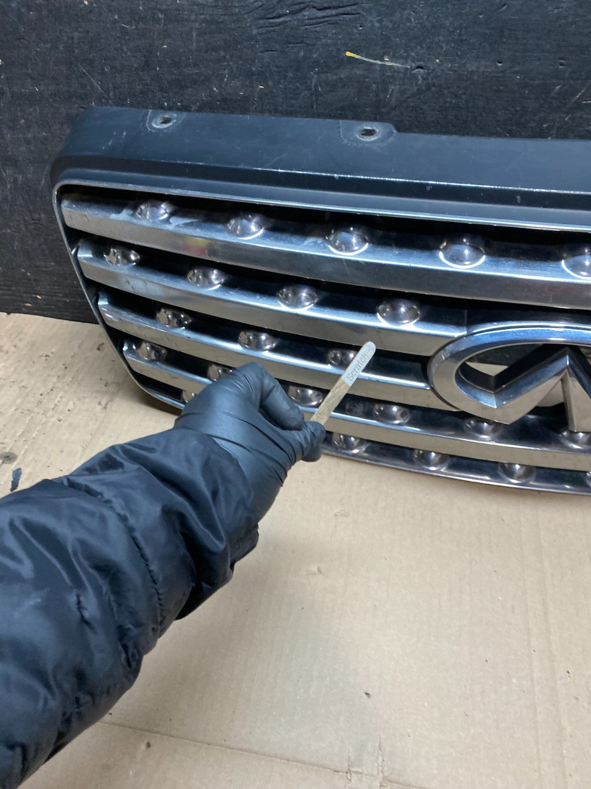 2003 2004 2005 Infiniti FX35 Grill Grille W/ Emblem Oem x3041 DG10