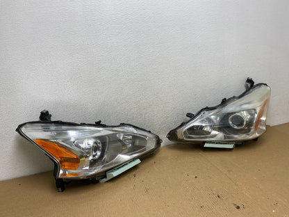 2013 to 2015 Nissan Altima Left+Right Side Set Halogen Headlights AG2033 DW2