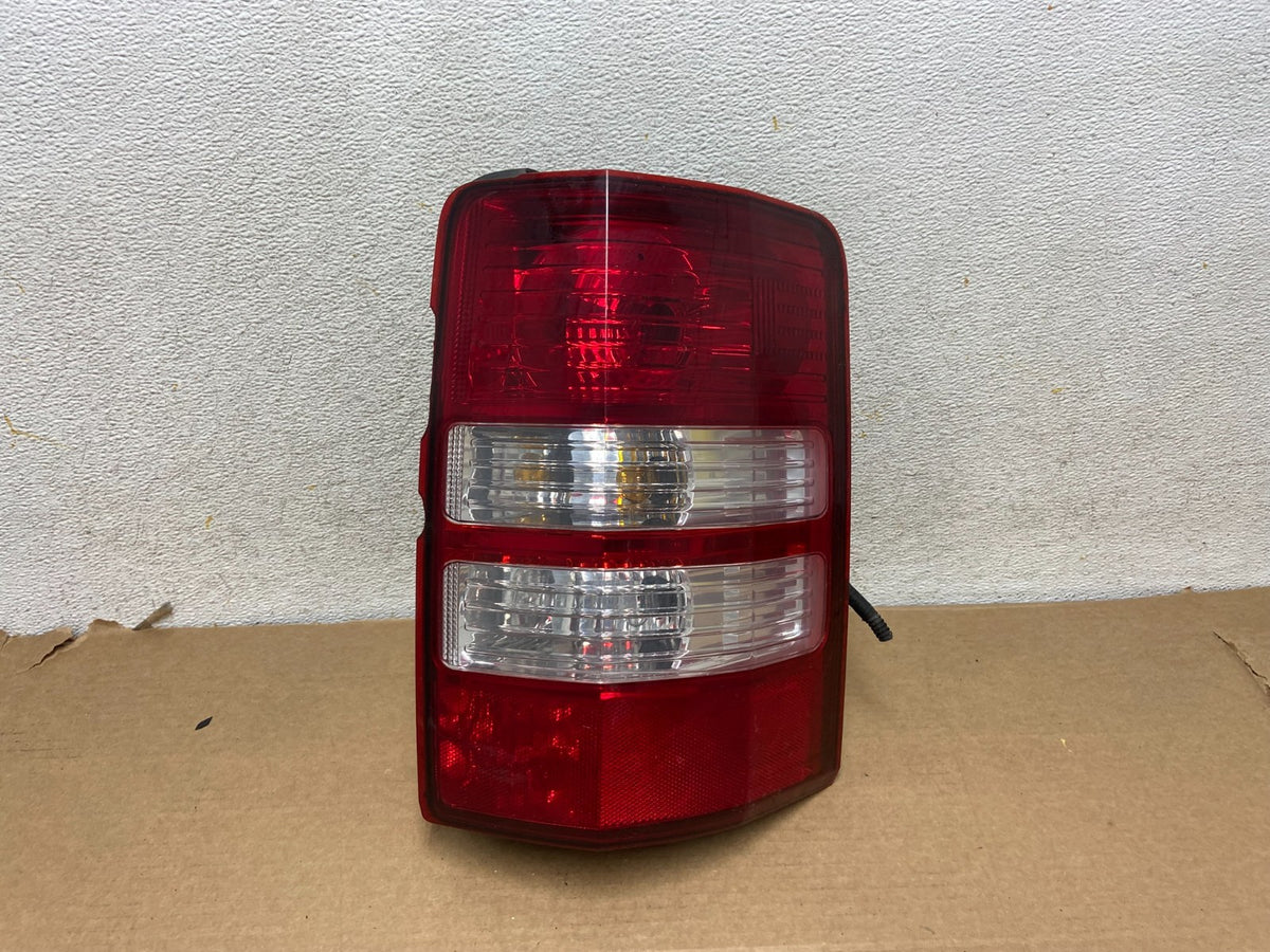 2008 to 2012 Jeep Liberty Right Passenger RH Side Tail Light AH3107 DW0