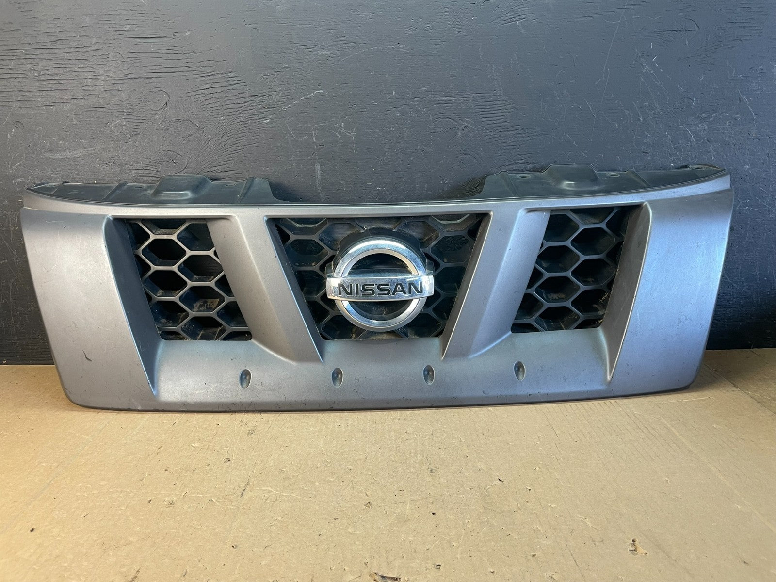 2005 2006 2007 2008 Nissan Xterra Front Upper Grill Grille ad5753 DG0