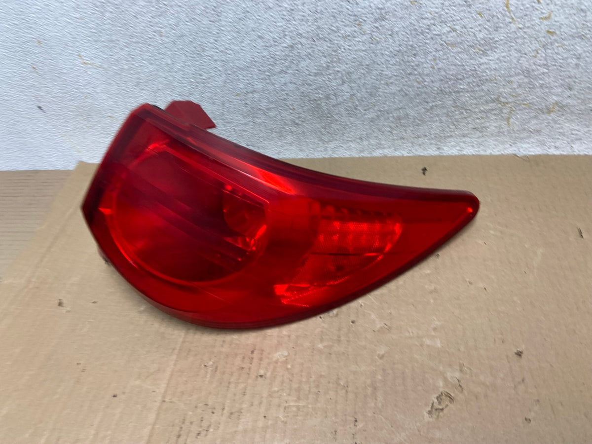 2009 2010 2011 2012 Chevrolet Traverse Right Passenger Tail Light AI1206 LK1