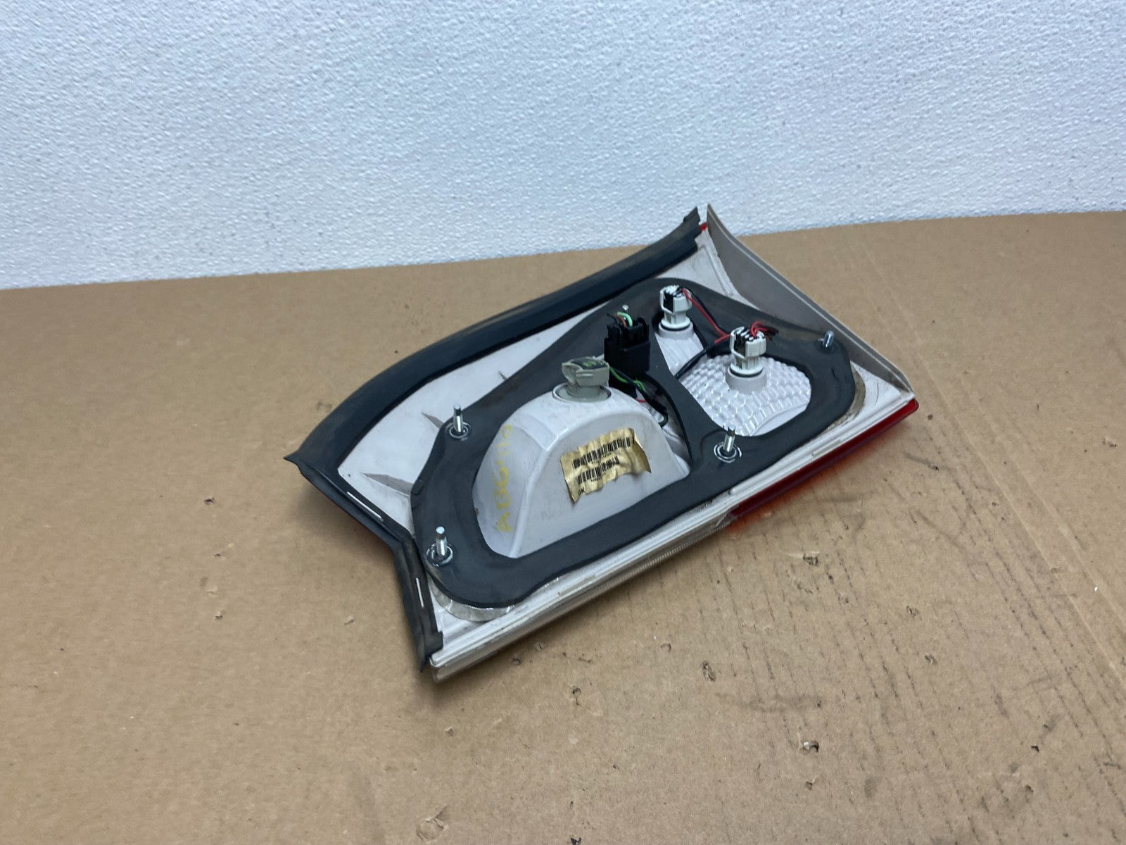 2010-2017 GMC Terrain Tail Light Inner Left Driver Lh Oem AB6410 DW4
