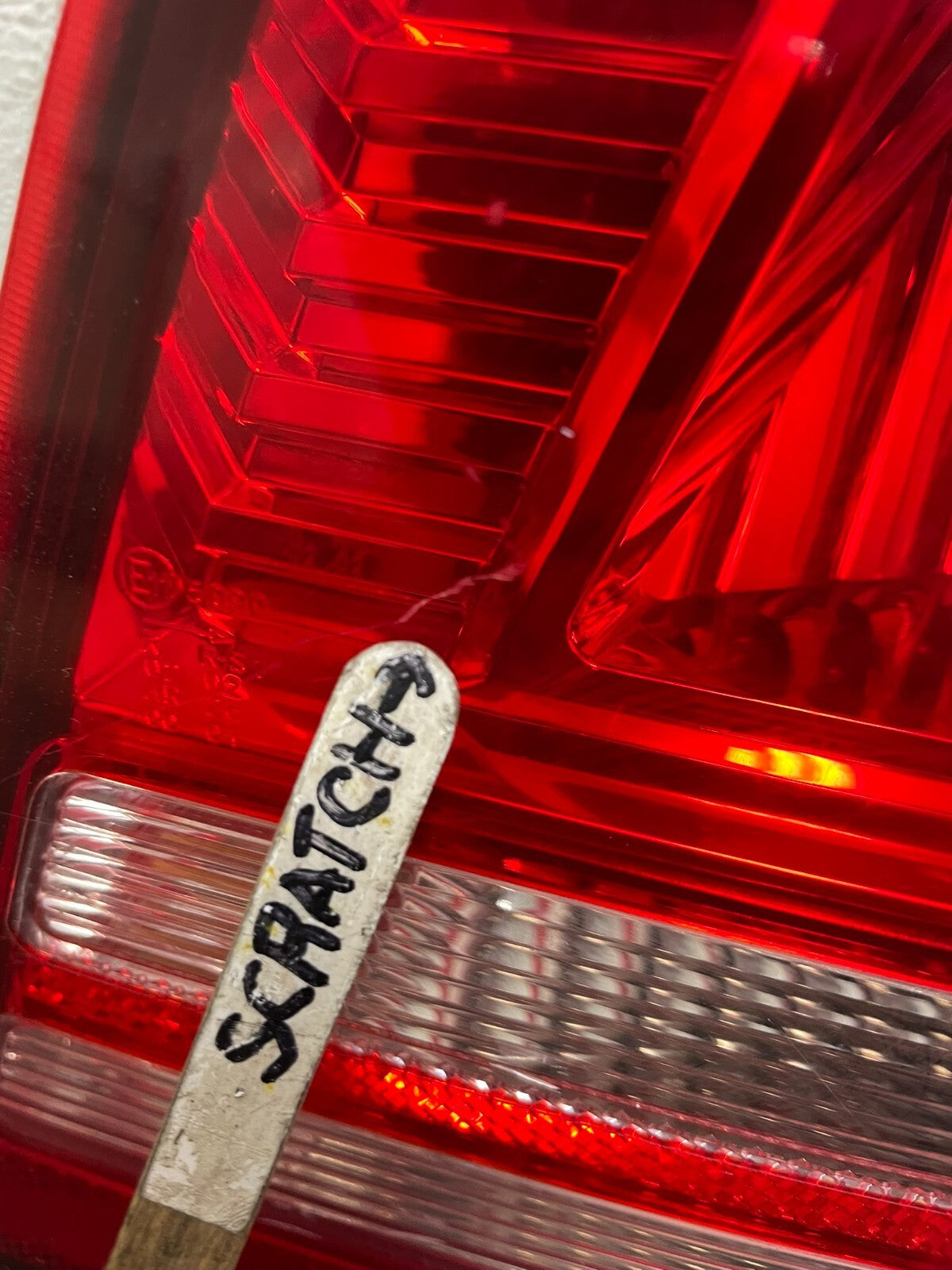 NO LED 2009-2011 Dodge Journey Right Passenger Side Tail Light Inner Oem A39303