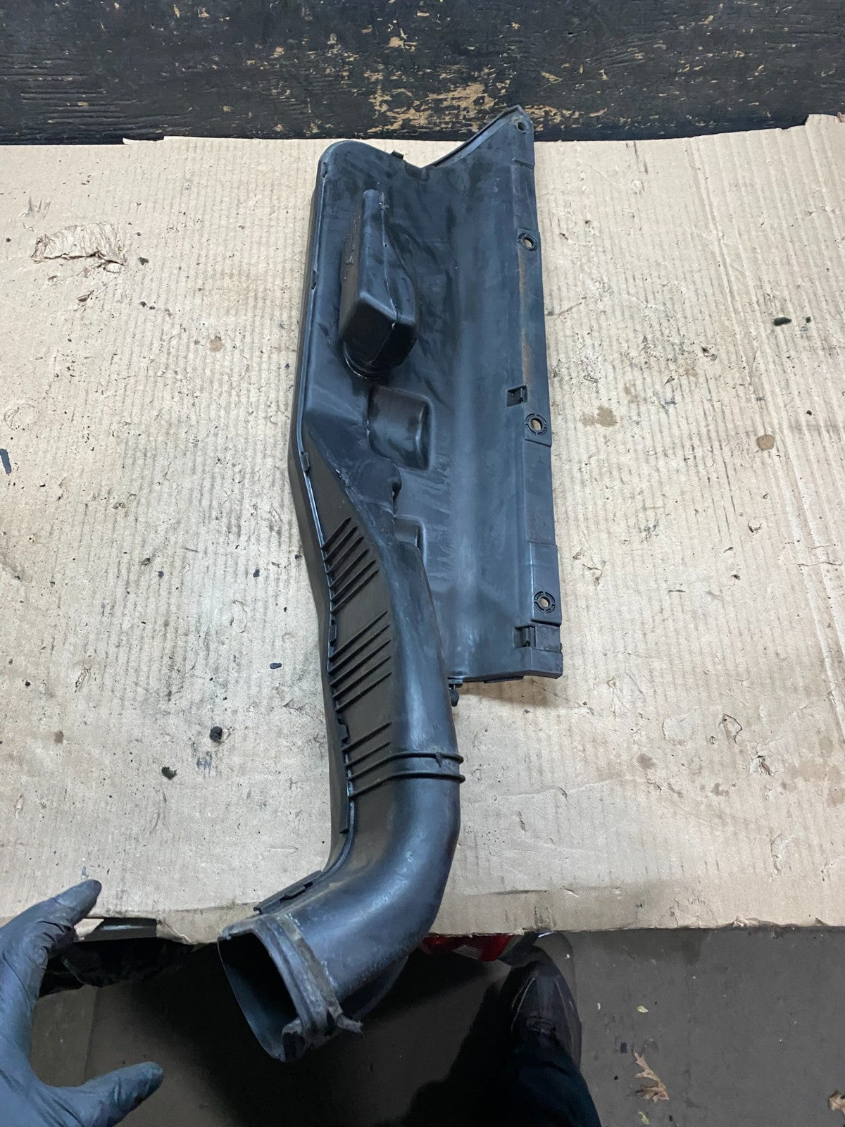 2004 to 2008 Nissan Maxima Upper Air Intake Duct V3992 DG7