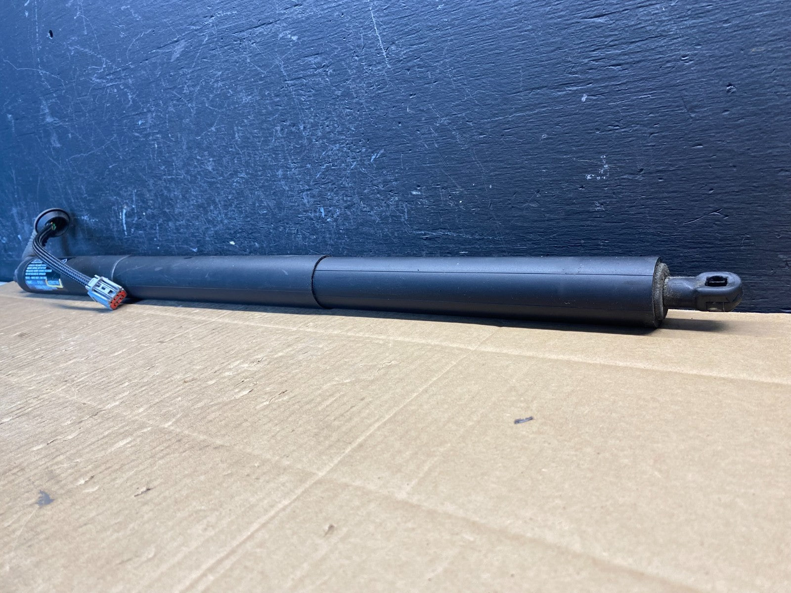 2011-2020 Jeep Grand Cherokee Left Rear Liftgate Rod Support Strut AD4861 DG1