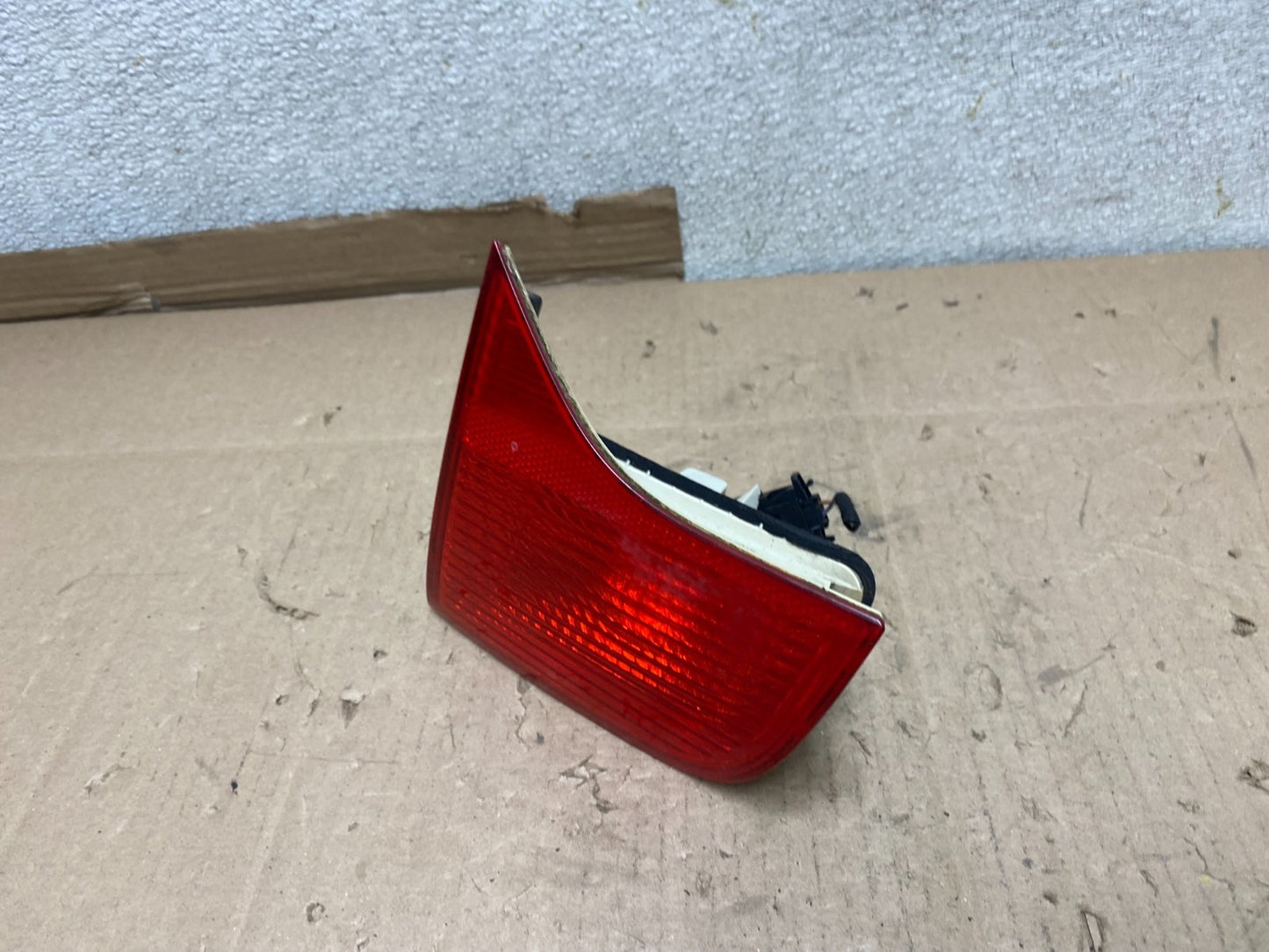 2004-2008 Audi A4 Sedan Right Passenger RH Side Inner Tail Light U6792 DW1