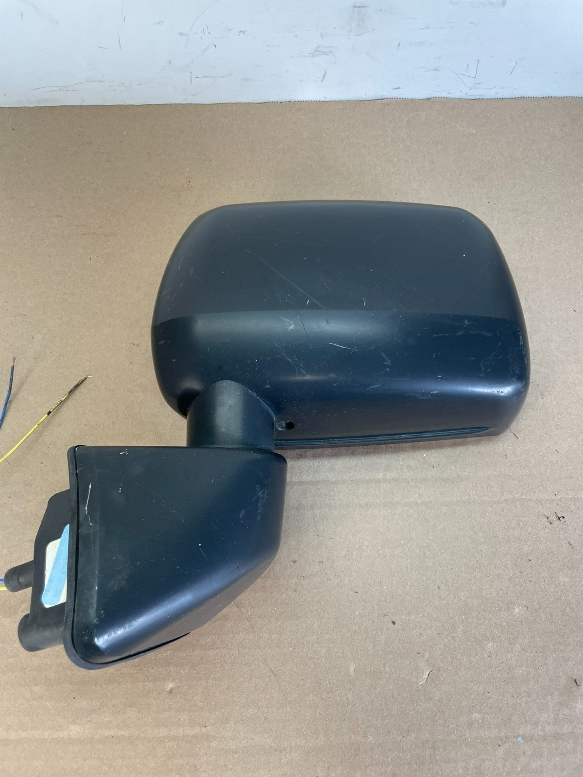 2004 - 2011 Mitsubishi Endeavor Left Driver LH Door View Mirror AF5630 DG0