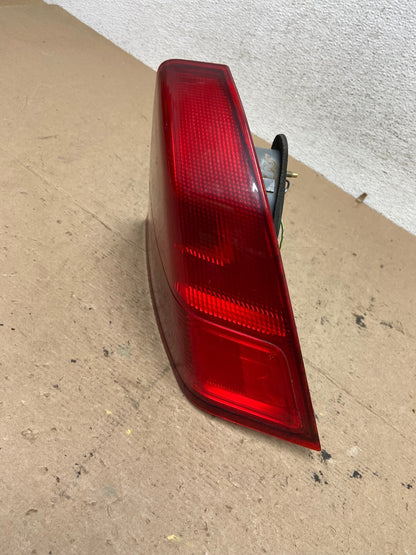 2001 2002 Honda Civic Sedan Right Passenger Rh Side Tail Light AF5723 LK1