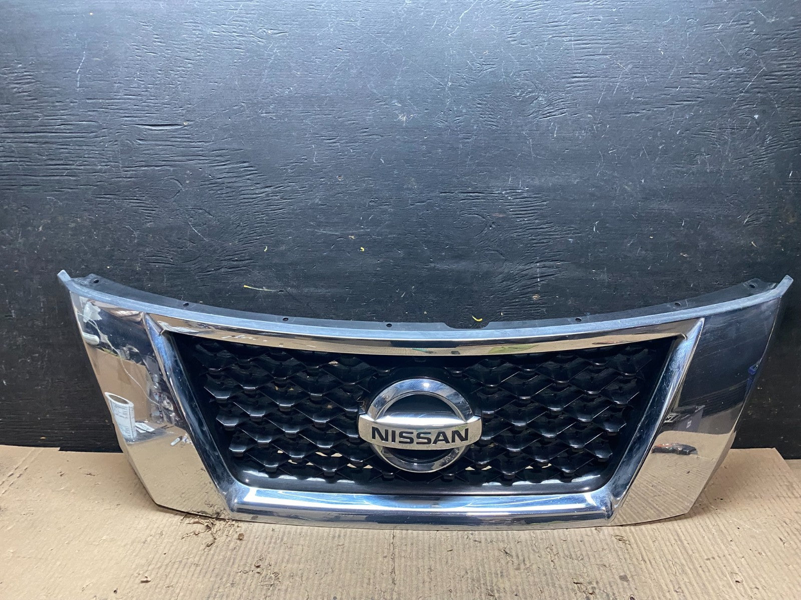 2013 to 2016 Pathfinder  Front Upper Chrome Grill Grille Aftermarket V4337 GD0