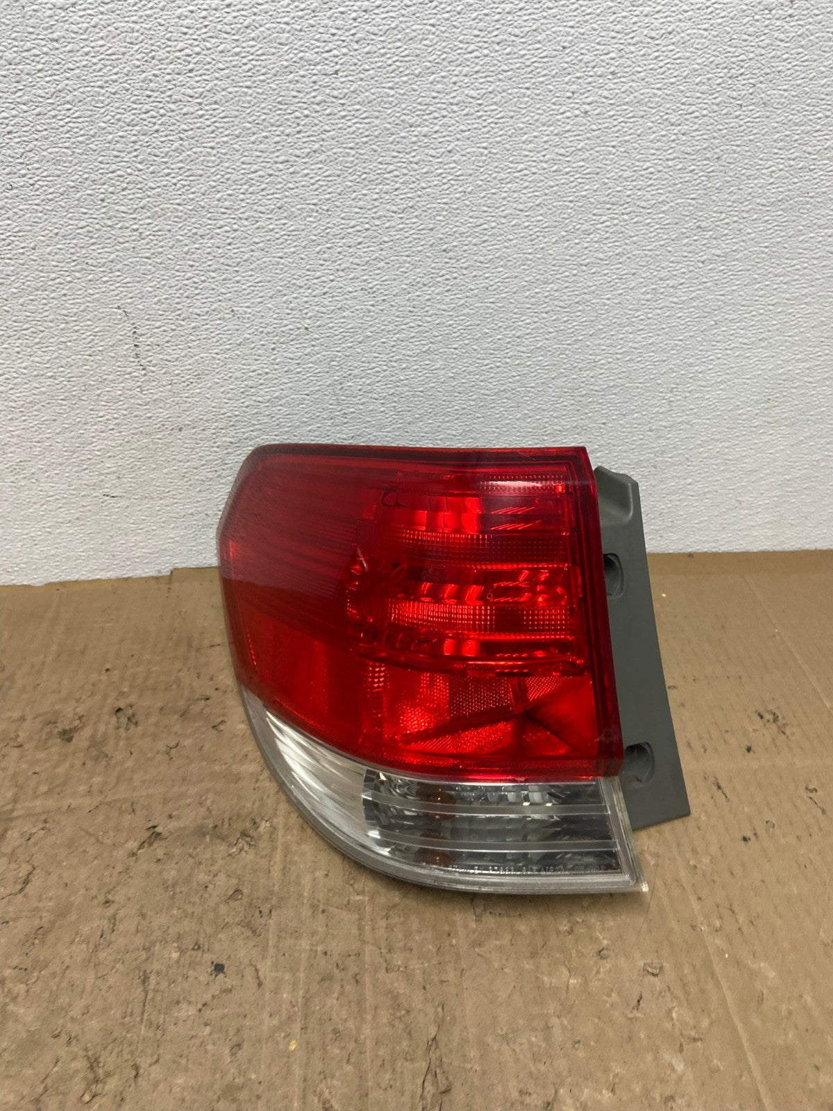 2008 2009 2010 Honda Odyssey Left Driver LH Side Tail Light AC0250 LK0