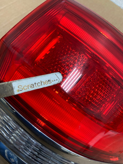 2014 - 2018 Jeep Grand Cherokee Right Passenger Rh Side Tail Light AI5600 LK3