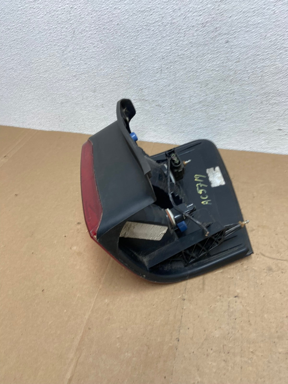 2008 to 2012 Ford Escape Left Driver LH Side Tail Light AC5719 LK7