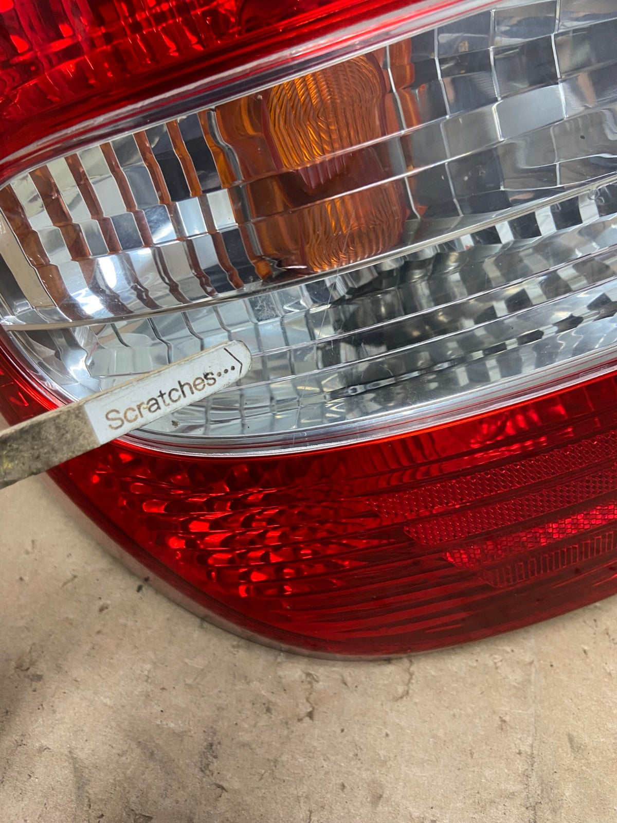 2002 2003 2004 Toyota Camry Left Driver LH Side Tail Light AG5564 LK3