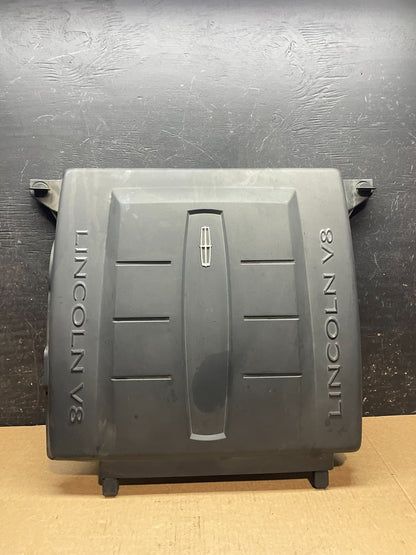 2005 to 2006 Lincoln Navigator 5.4L V8 Engine Motor Cover Y9487 DG0