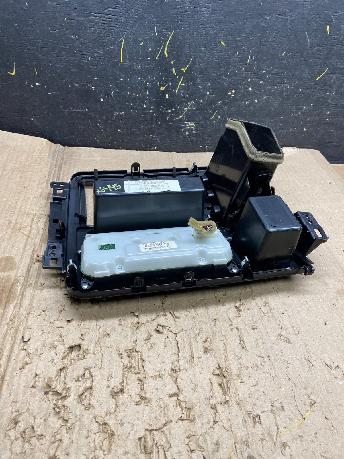 2012-2021 Nissan NV2500 NV3500 Radio Bezel Center Trim Climate Control X6445 DG4