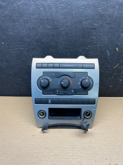 2005 2006 2007 Jeep Commander Grand Cherokee A/C Climate Control Bezel s2724 DG0