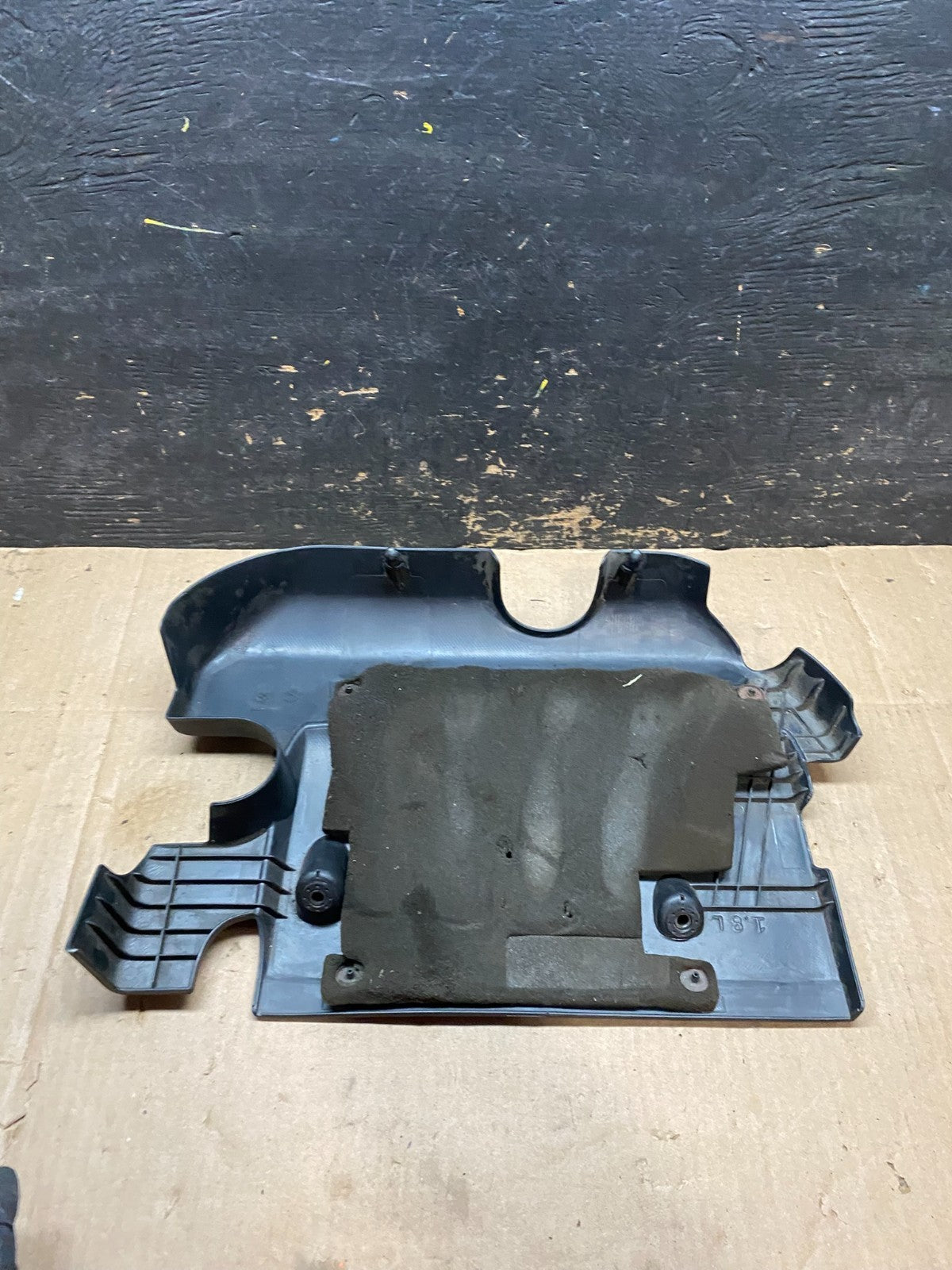 2007 to 2012 Nissan Versa Engine Motor Cover U6302 DG4