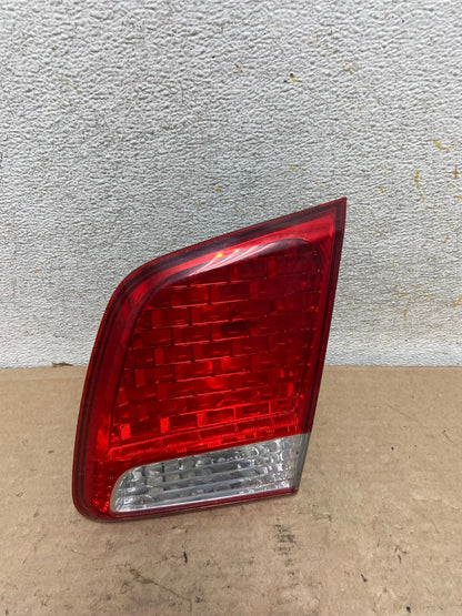 2011 2012 2013 Kia Sorento Right Passenger Inner Tail Light AI1100 LK0