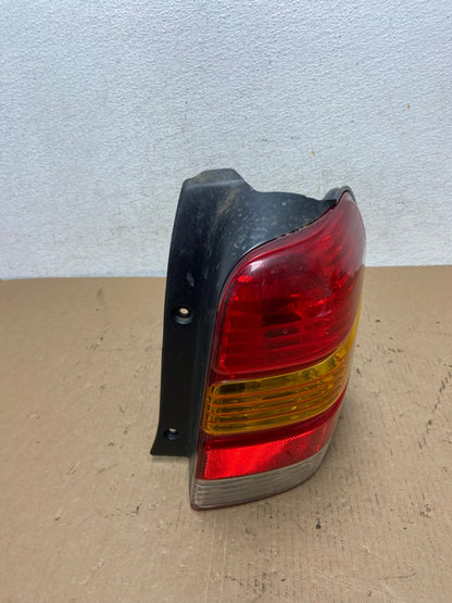 2001 to 2007 Ford Escape Right Passenger RH Side Tail Light AD8026 LK2