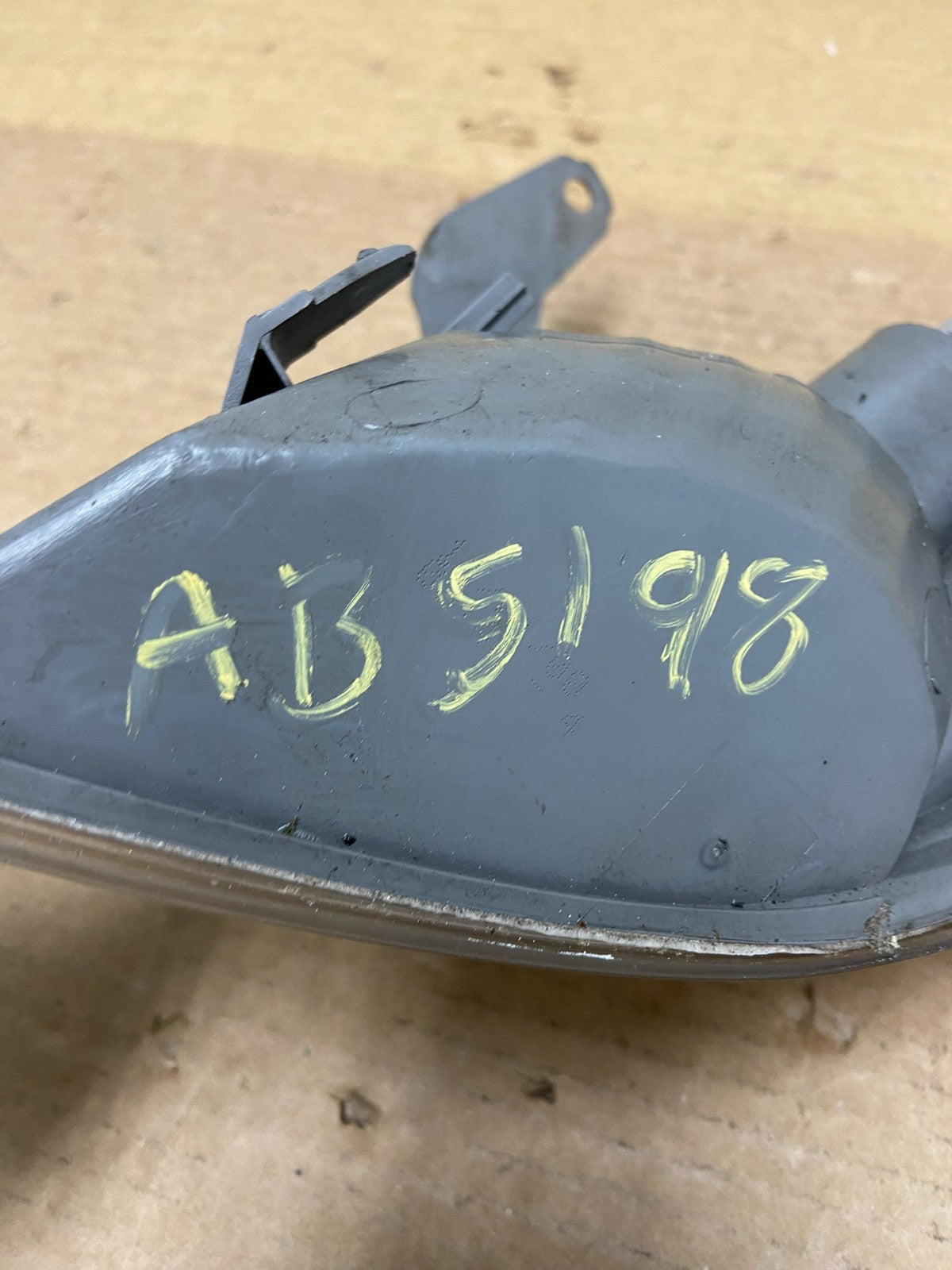 2000 - 2001 Toyota Camry Front Right Passenger RH Turn Signal Oem AB5198 DW6