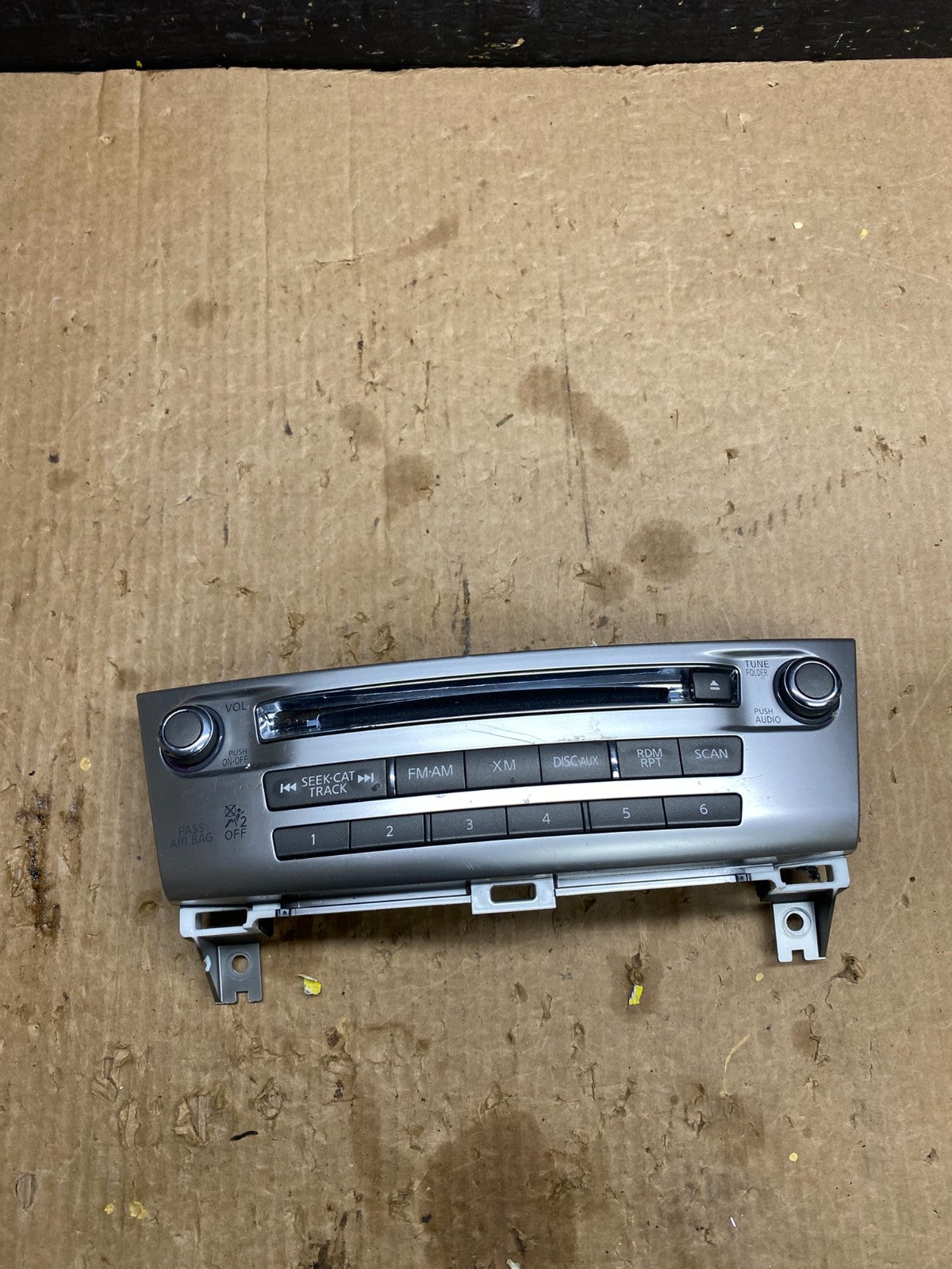 2016 Infiniti JX35 QX60 Dashboard Center Radio AM/FM CD Player Z4586 DG0