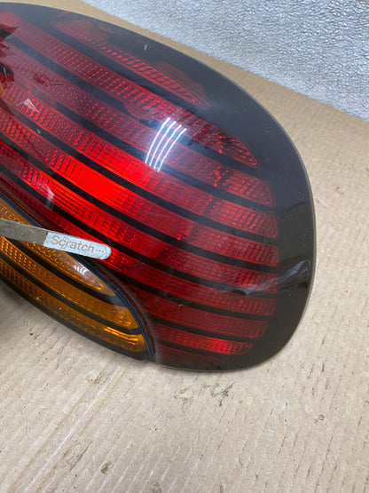 1996-1998 Pontiac Grand AM Right Passenger RH Side Tail Light OEM W3843 DW4