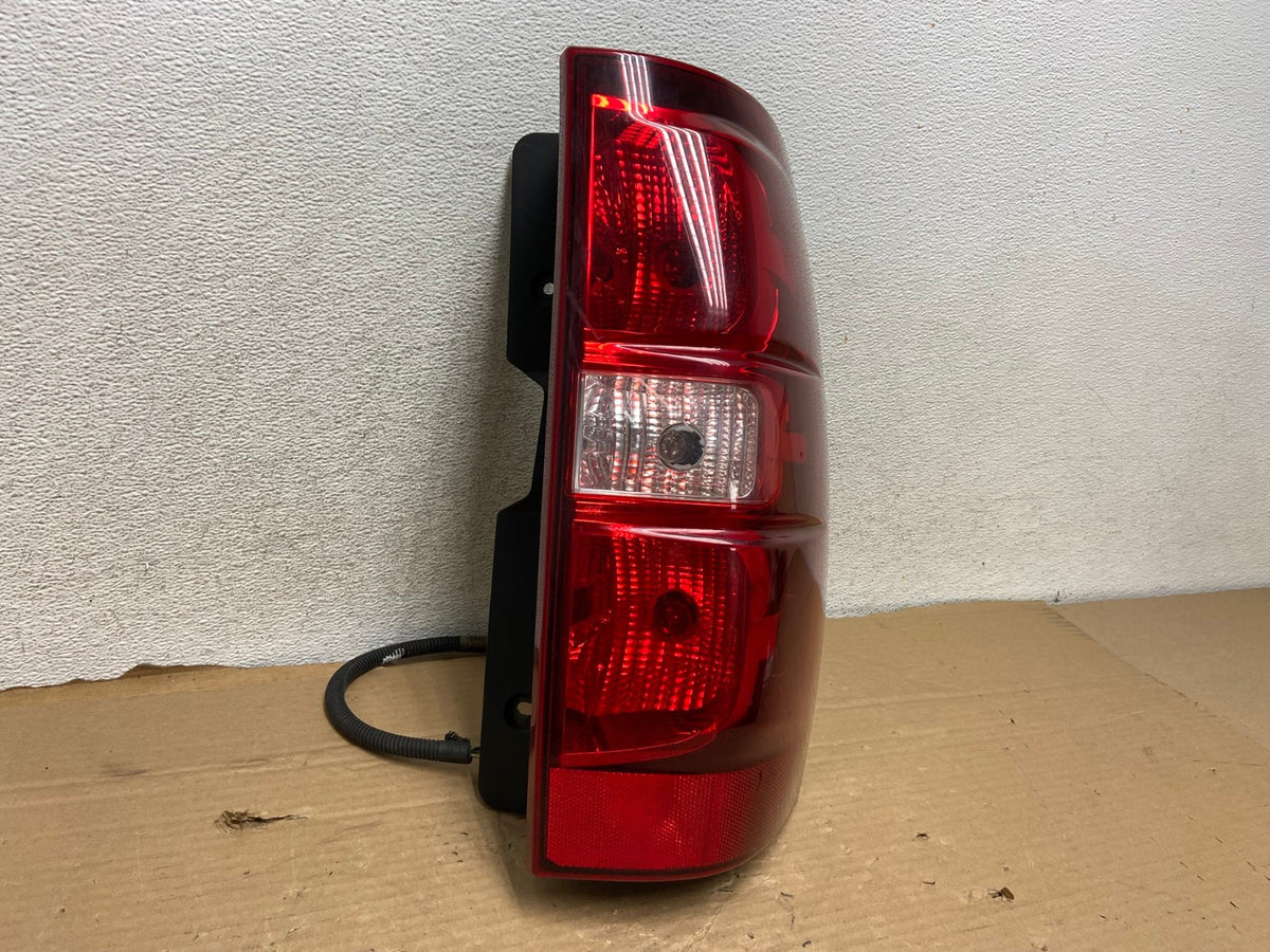 2008-2014 Chevrolet Tahoe Suburban Right Passenger Rh Tail Light AG8219 LK1