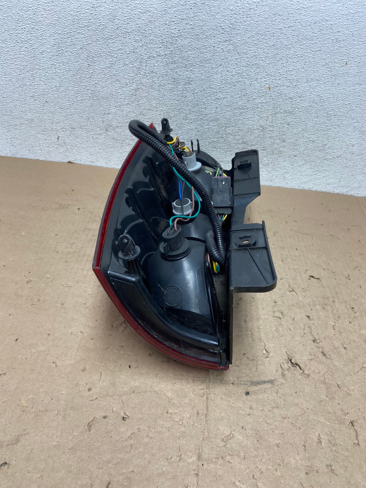 2008-2014 Chevrolet Tahoe Suburban Driver Lh Left Side Tail Light AG5586 LK7