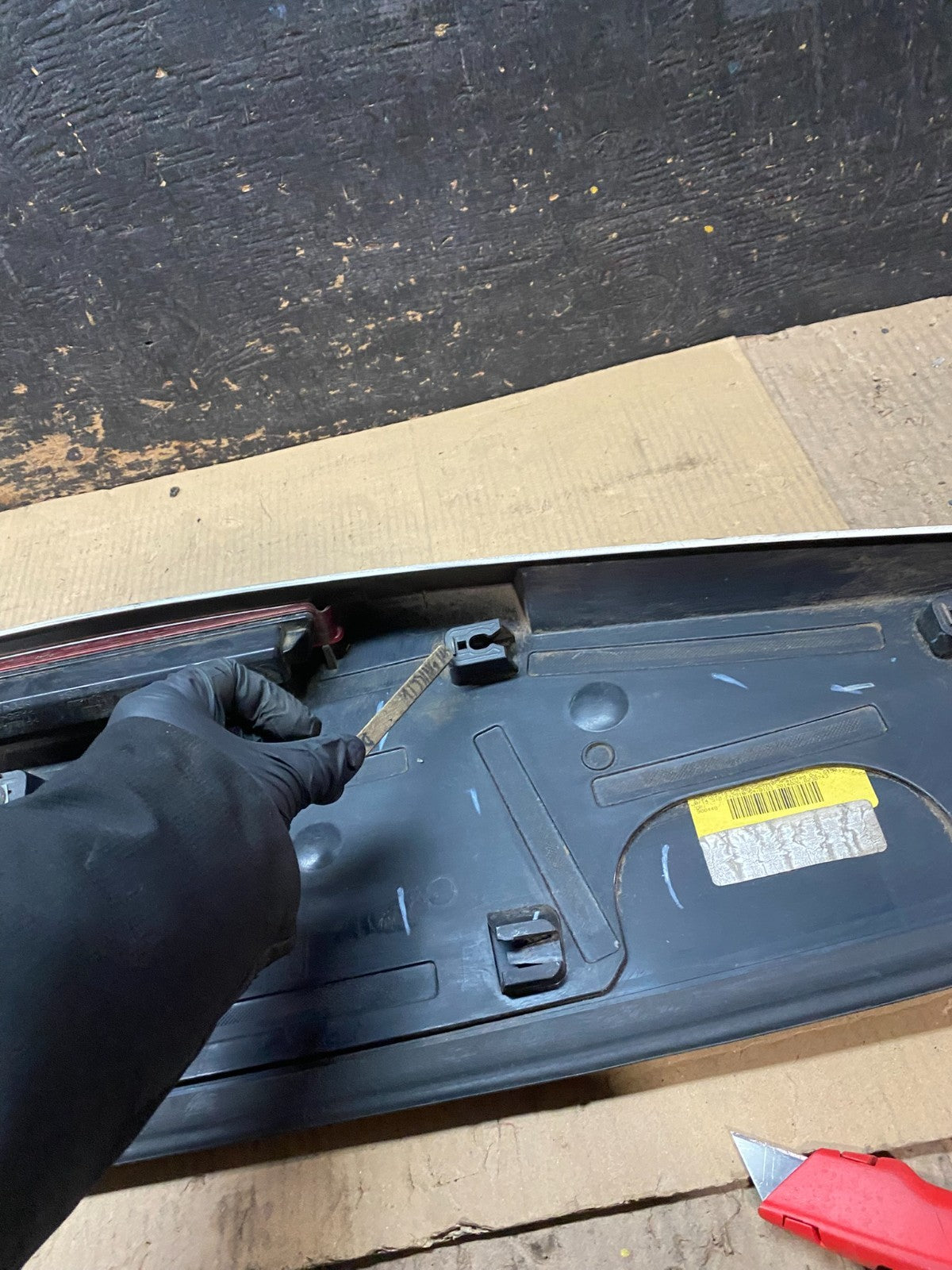 2013 to 2017 Chevrolet Traverse Rear Trunk Spoiler Wing Third Brake X3305 DG16