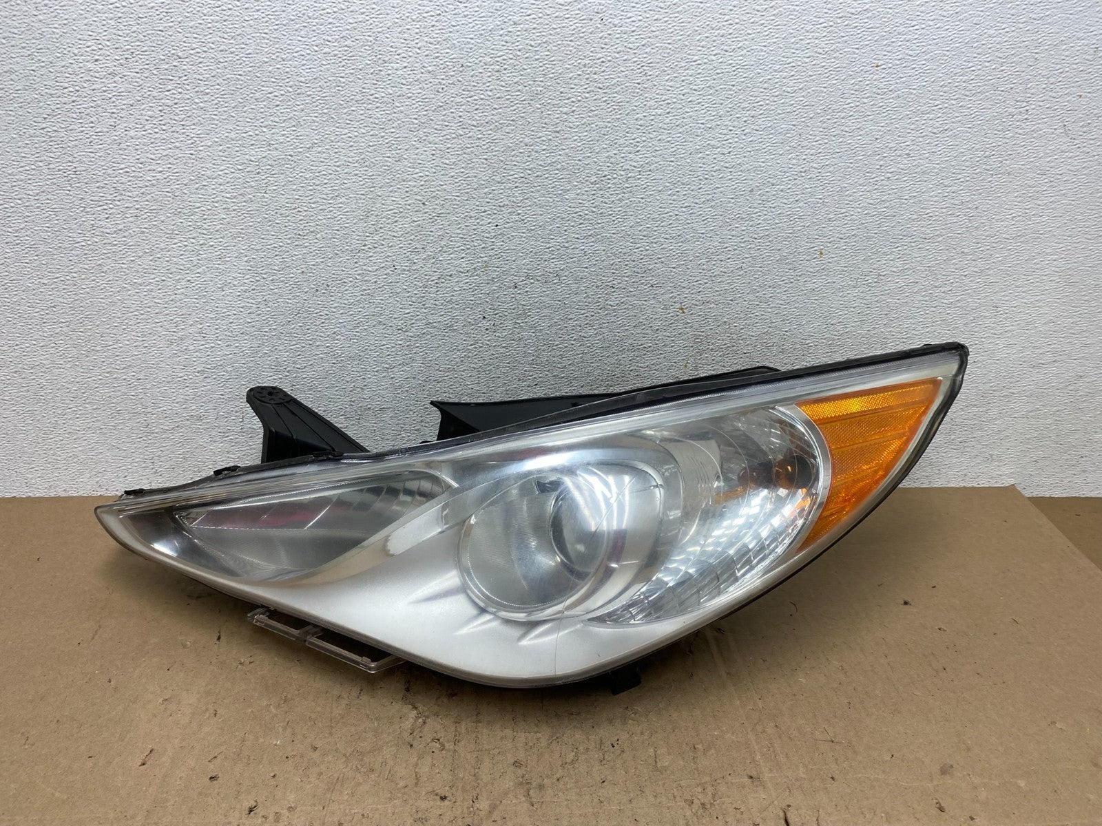 2011 - 2014 Hyundai Sonata Left Driver Lh Side Headlight Halogen AE6576 DW0
