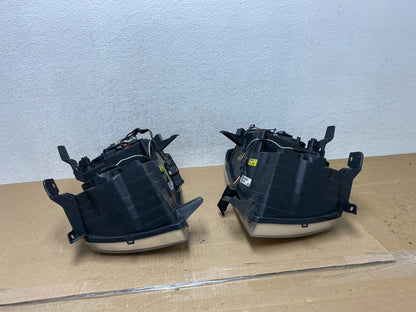 2005-2007 Jeep Grand Cherokee Left+Right Halogen Headlights DEPO AE6704 DW10