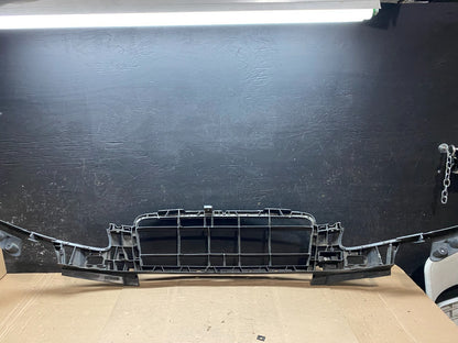 2009 2010 2011 Audi A6 Front Bumper Grille Bracket Retainer G7931 PS3