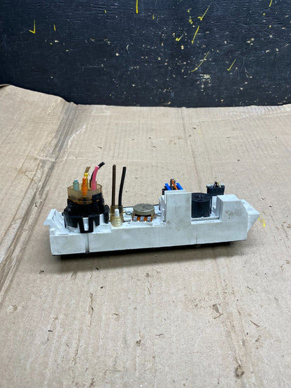 2001 - 2007 GMC Chevrolet Express 1500 Climate Control A/C X5722 DG4