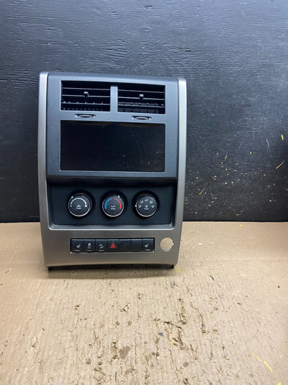 2008 to 2012 Jeep Liberty Dash Climate Temperature Control Radio Bezel T8321 DG0