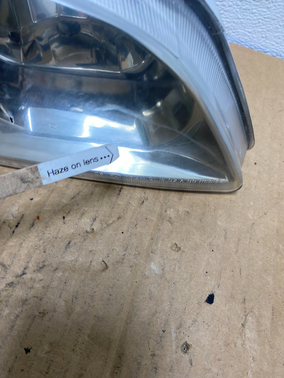 2000 to 2001 Infiniti I30 Left Right Side Headlights Halogen AC76295