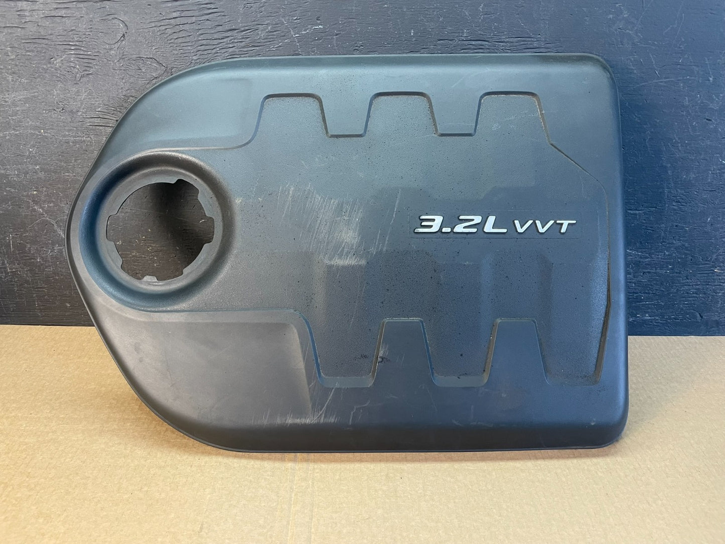 2014 to 2022 Jeep Cherokee 3.2L V6 VVT Engine Motor Cover AF3527 DG0