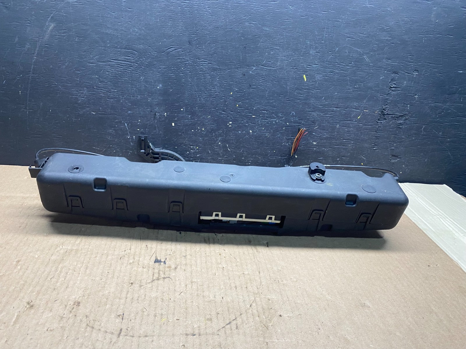2012 to 2017 Mercedes-benz CLS550 W218 Liftgate Trunk Lid Pull Down Motor O68531