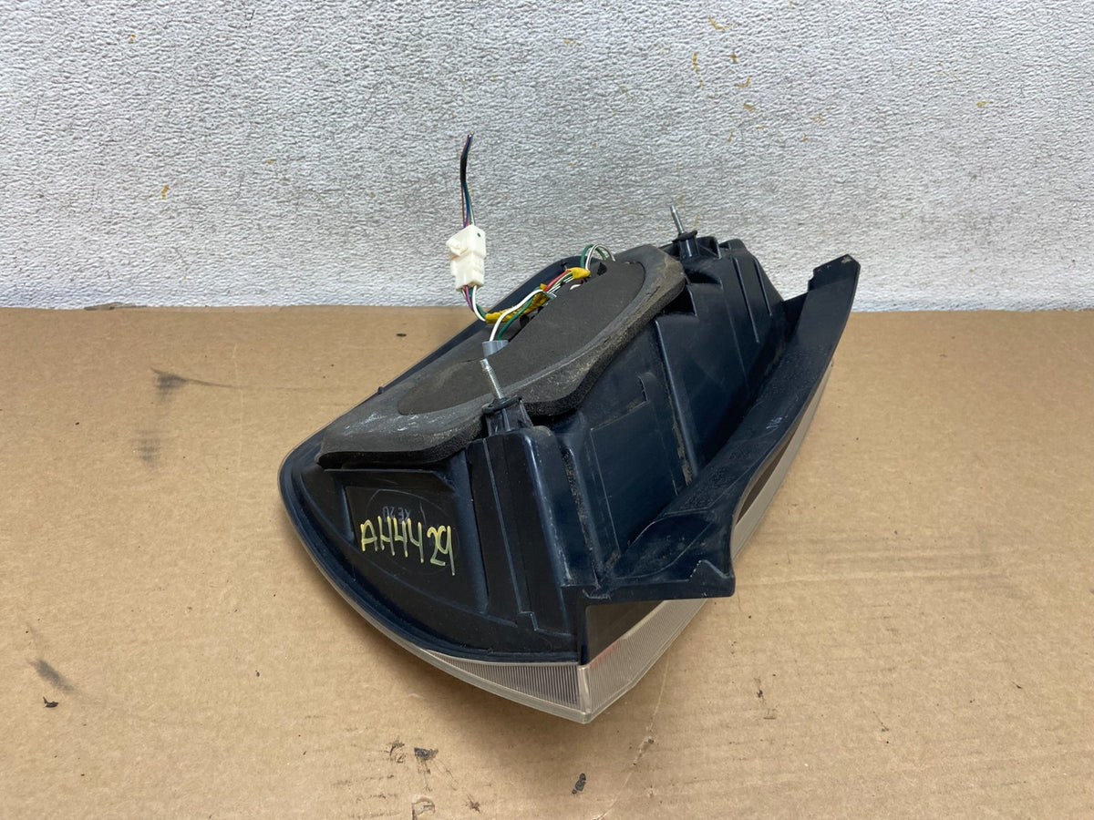 2006 to 2009 Toyota Prius Tail Light Right Passenger Side AH4429 DW6