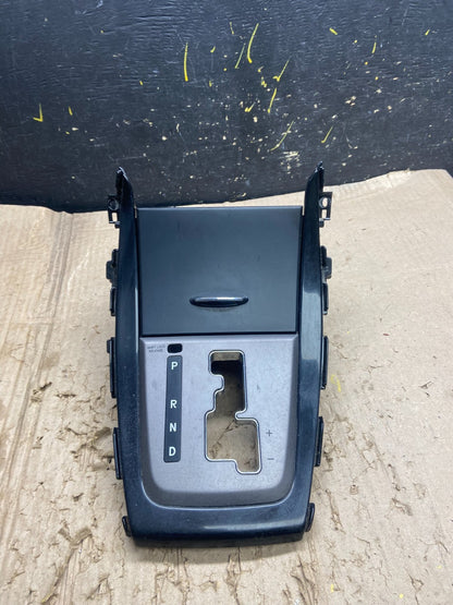 2011 - 2013 Hyundai Elantra Shifter Bezel Center Console Storage Oem X6491 DG0