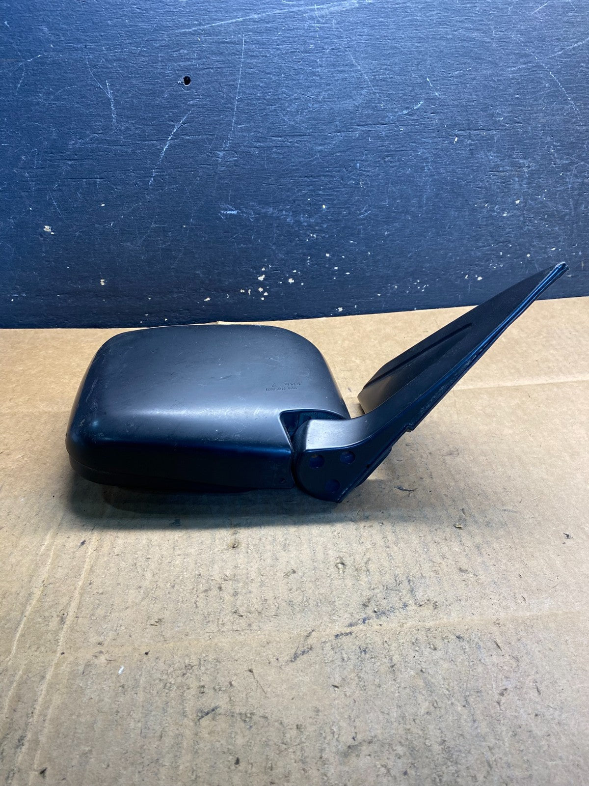 1991-1997 Mitsubishi Pajero Montero Passenger Right View Door Mirror AB3900  DG3