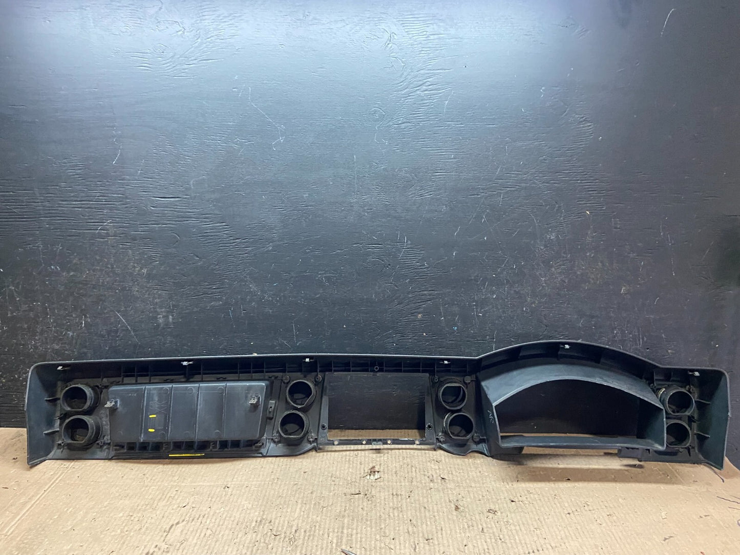 2006 to 2010 Jeep Commander Dashboard Speedometer Air Vent Bezel Panel OEM i78507
