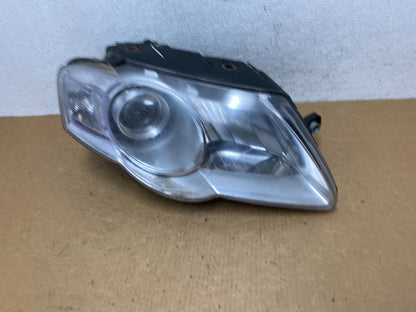 2006-2010 Volkswagen Passat Right Passenger Side Halogen Headlight AD4731 DW1