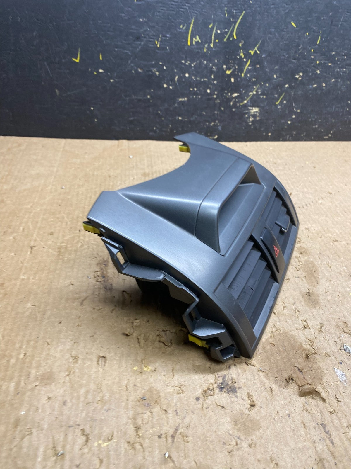 2009-2011 Toyota Corolla Center Dashboard A/C HVAC Heater Air Vent Trim Z7207 DG2