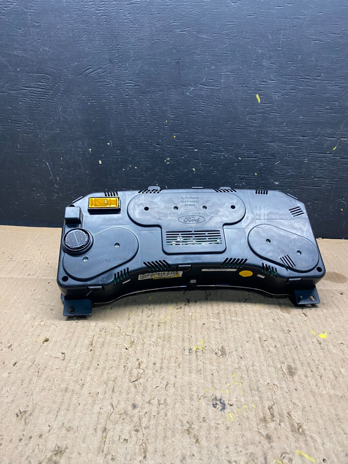 2007 to 2014 Expedition Speedometer Cluster Gauge M8250 PS5