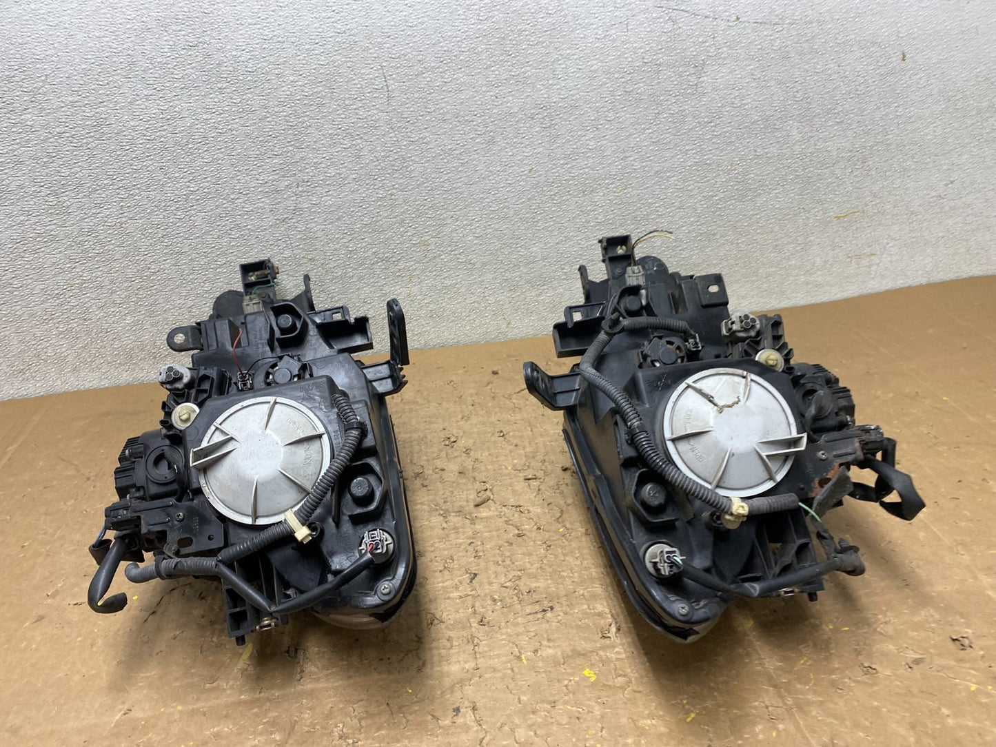 Xenon 2011 2012 2013 2014 Nissan Murano Headlights Left+Right Oem V8590 DW10