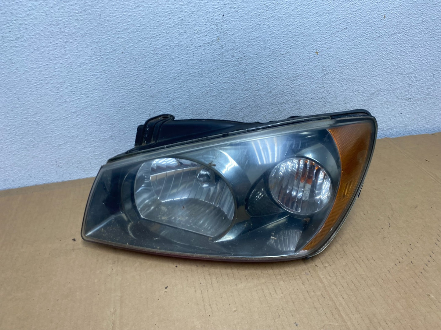 2004 2005 2006 Kia Spectra Left Driver Lh Side Headlight AD0744 DW0