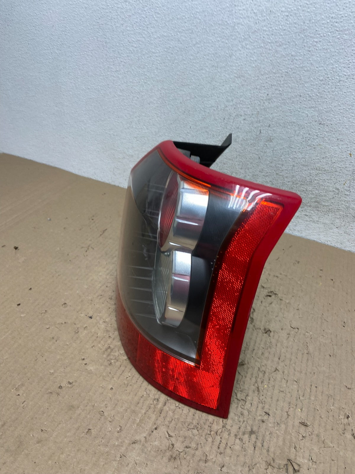 2008 to 2010 Land Rover Lr2 Right Passenger RH Side Tail Light AF2971 DW1