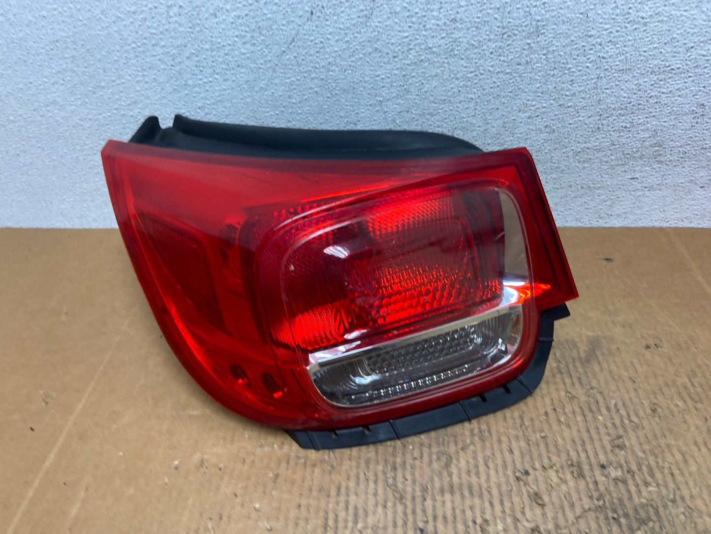 No Led 2013 - 2015 Chevrolet Malibu Left Driver LH Side Tail Light AE1650 LK0