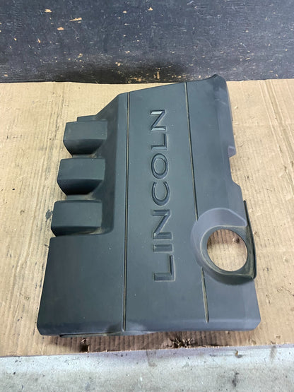 2009 to 2012 Lincoln MKS 3.7L Engine Motor Cover p8488 DG3