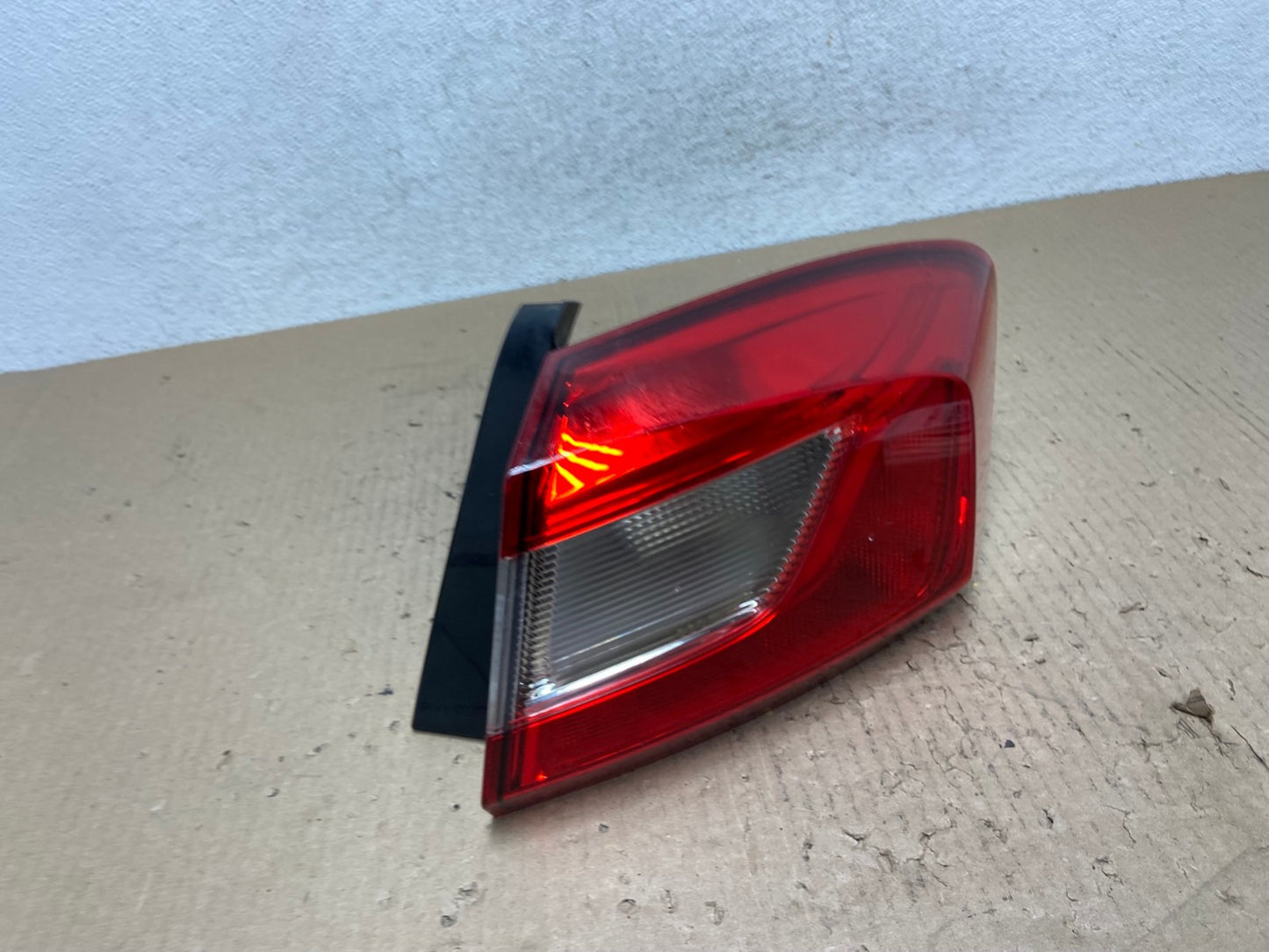 2016 2017 2018 Chevrolet Cruze Right Passinger RH Tail Light AF2912 LK2